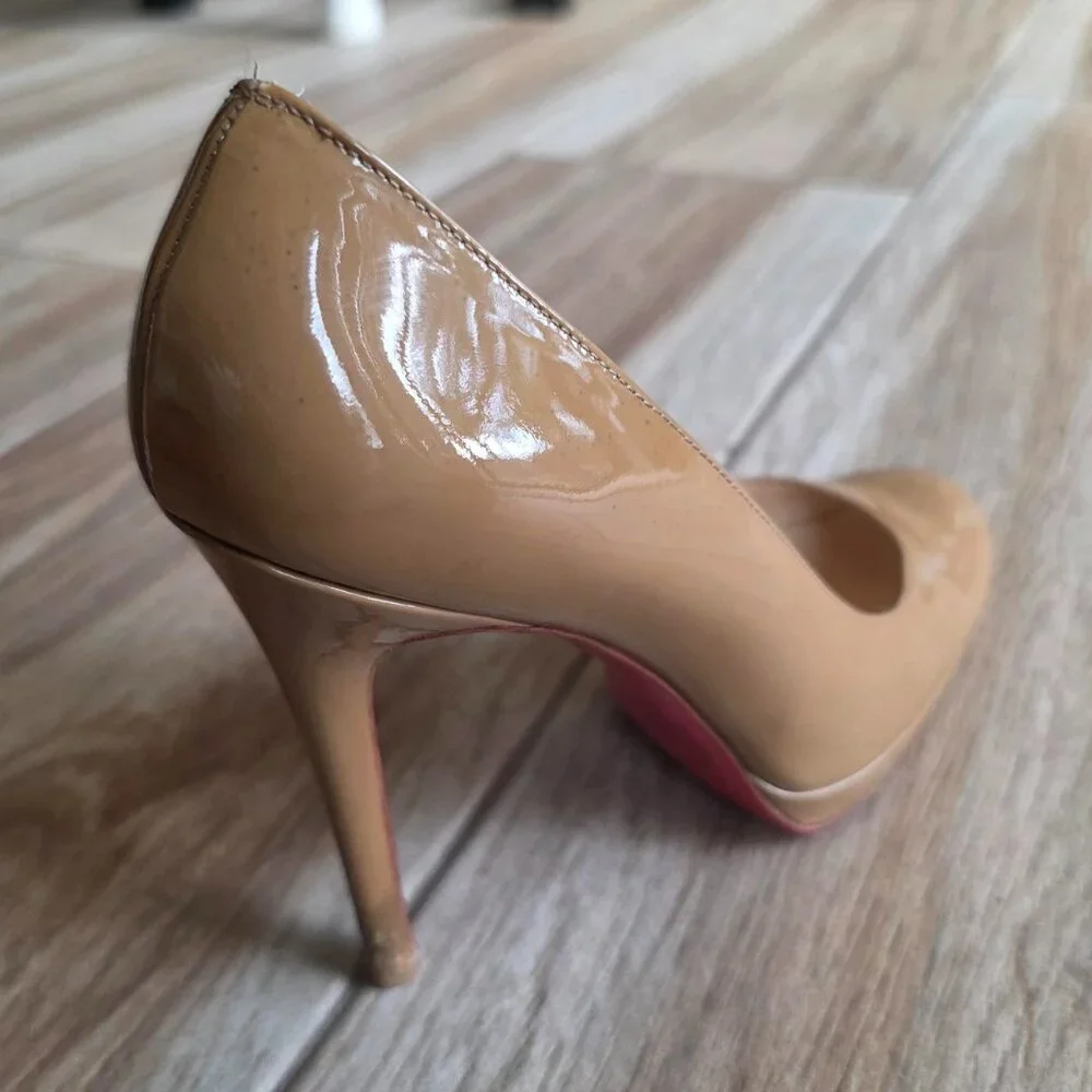 Christian Louboutin Bianca Nude Patent Leather Pumps Eur. 37.7 - Picture 10 of 15